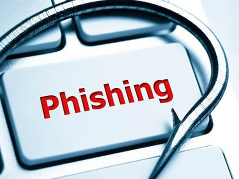 Phishing: truffa con messaggi fraudolenti. PostePay riconosce le proprie responsabilità.
